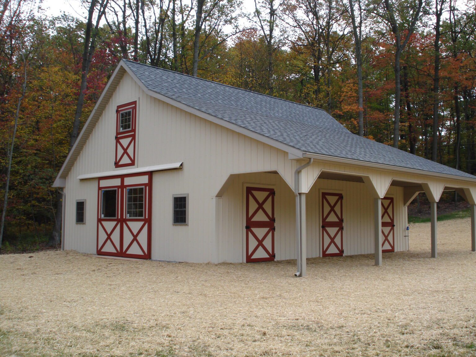 Build a Custom Horse Barn | Pine Creek Construction